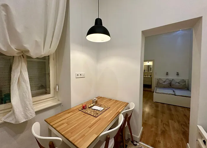 Appartement Cozy Flat In The Heart Of *
