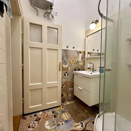 Cozy Flat In The Heart Of Budapest